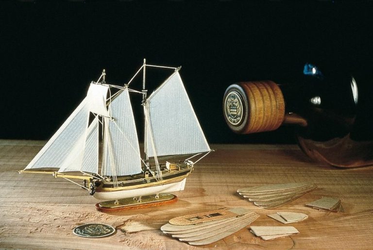 Hannah Schooner in a Bottle Ship Model Kit – Amati (1355)