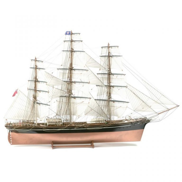 Cutty Sark Model Ship Kit – Billing Boats (B564C)
