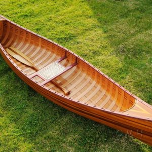 Ribbed Canoe With Curved bow (10ft) - OMH (K034)
