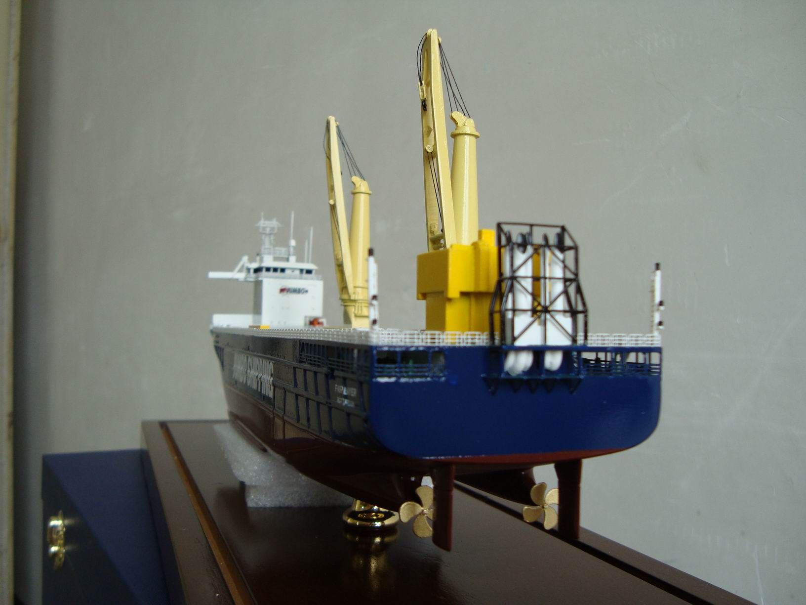 1090-6557-Fairplayer-Jumbo-Shipping