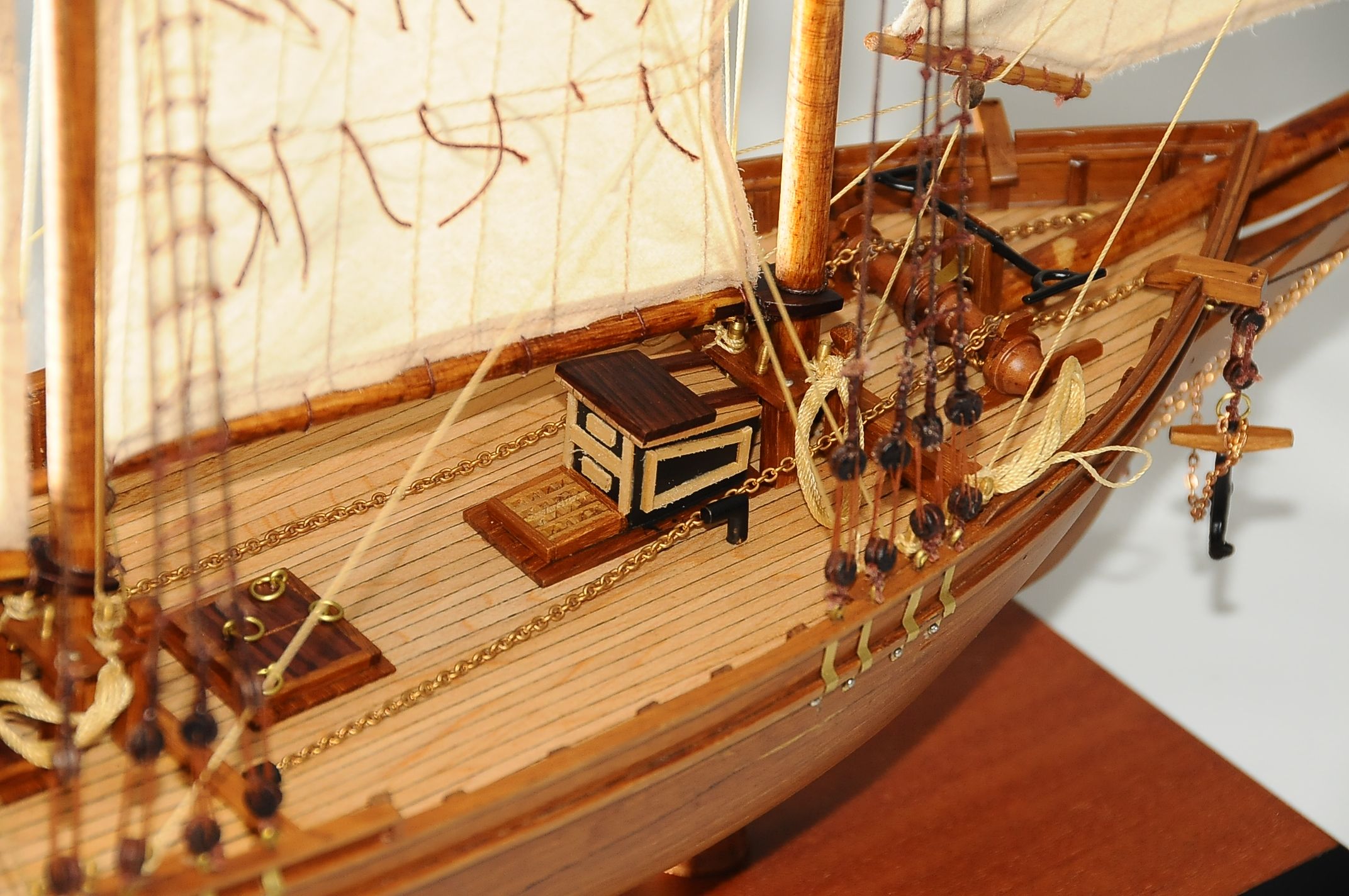 122-8275-Flying-Fish-Model-Ship-Superior-Range
