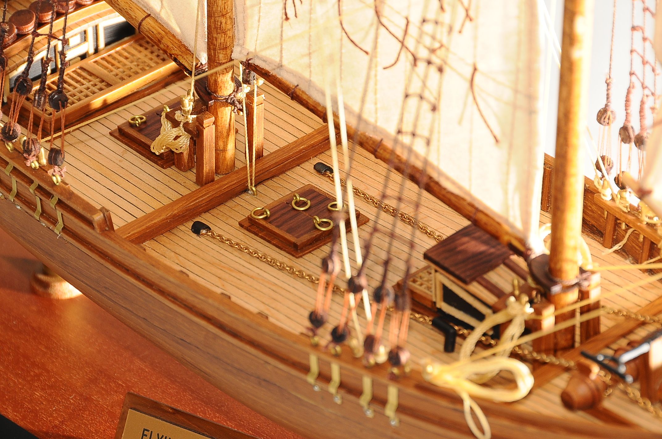 122-8280-Flying-Fish-Model-Ship-Superior-Range