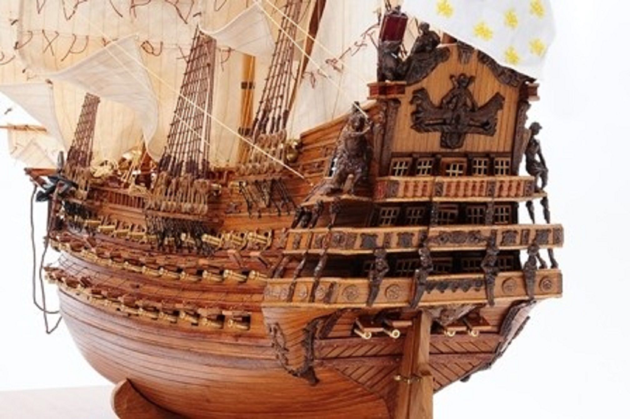 1233-7650-Soleil-Royal-Model-Ship-Premier-Range