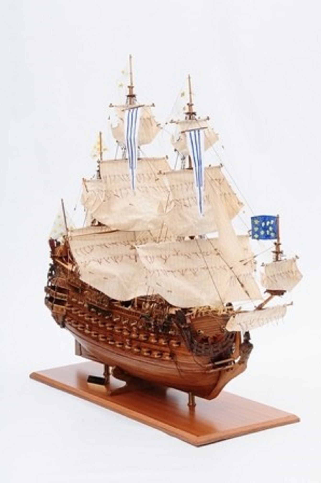 1233-7654-Soleil-Royal-Model-Ship-Premier-Range