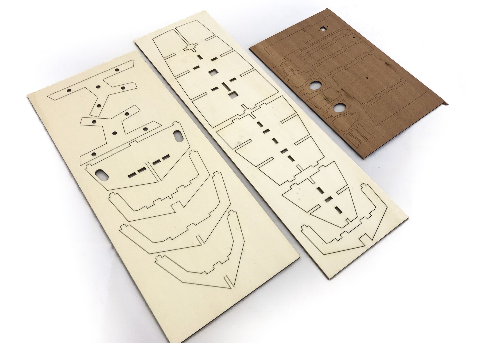 1284-13762-Mincio-Model-Boat-Kit-Mantua-Models-704