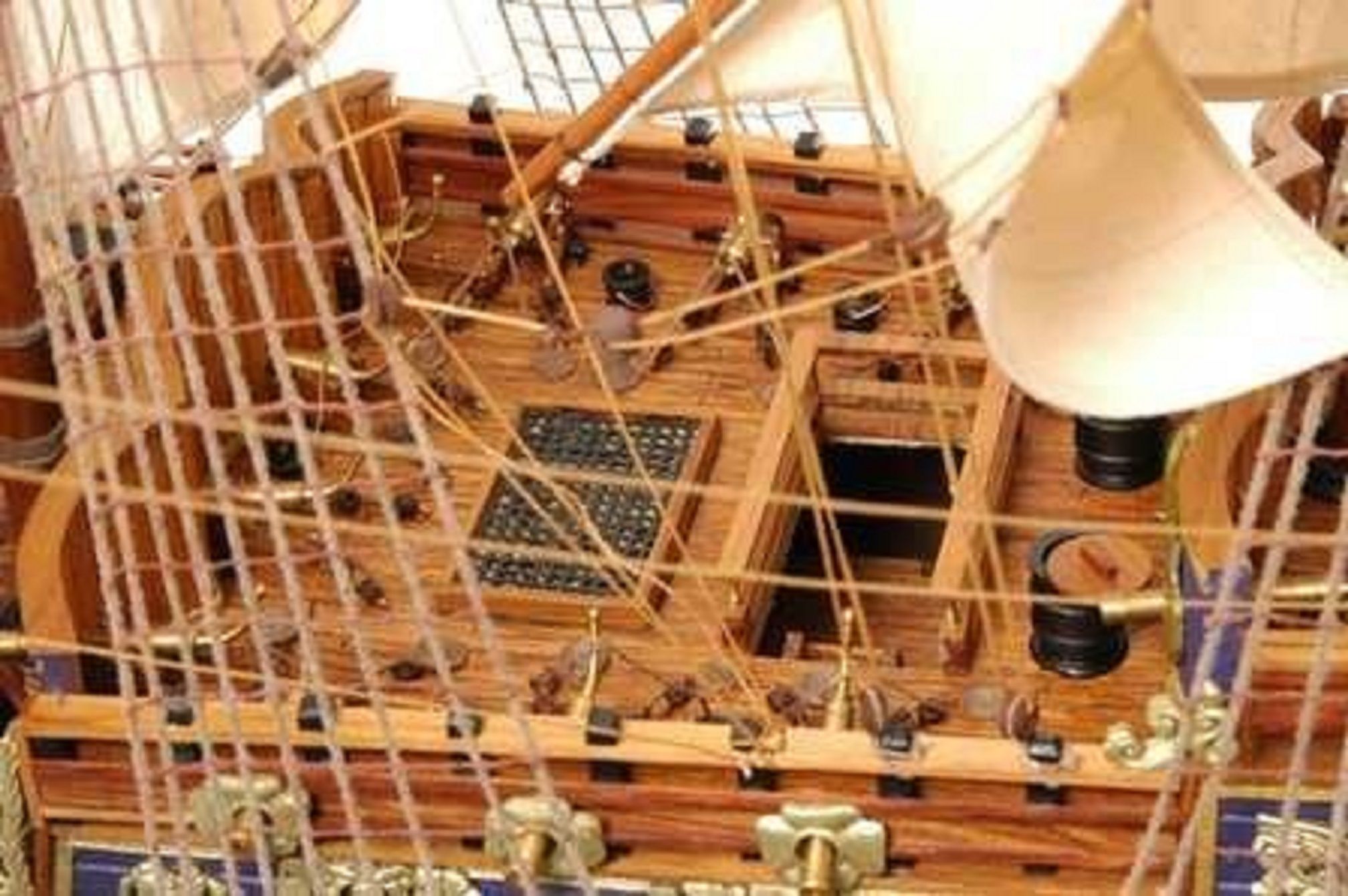 139-7665-Sovereign-of-the-Seas-Ship-Model-Premier-Range