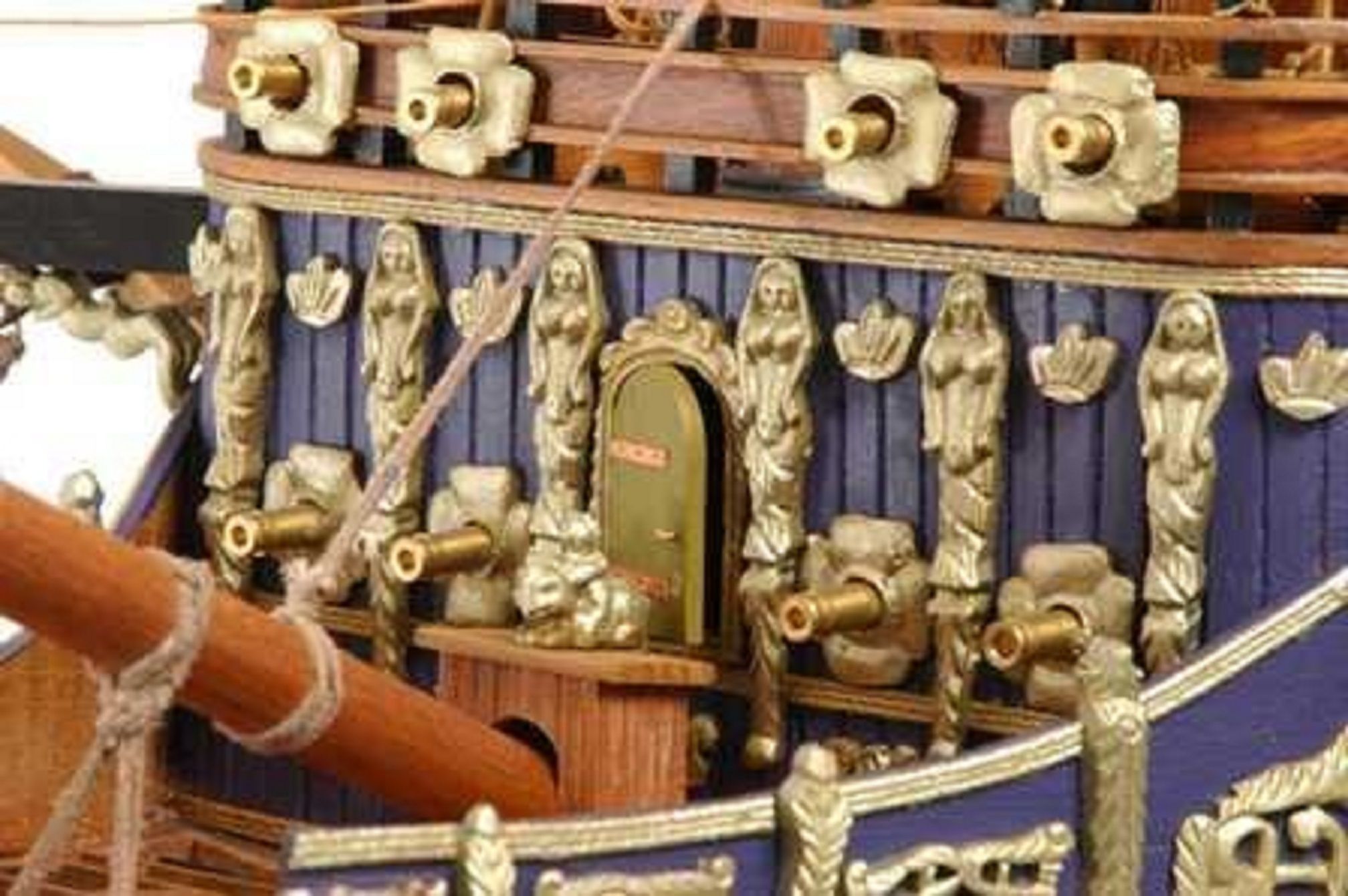 139-7670-Sovereign-of-the-Seas-Ship-Model-Premier-Range