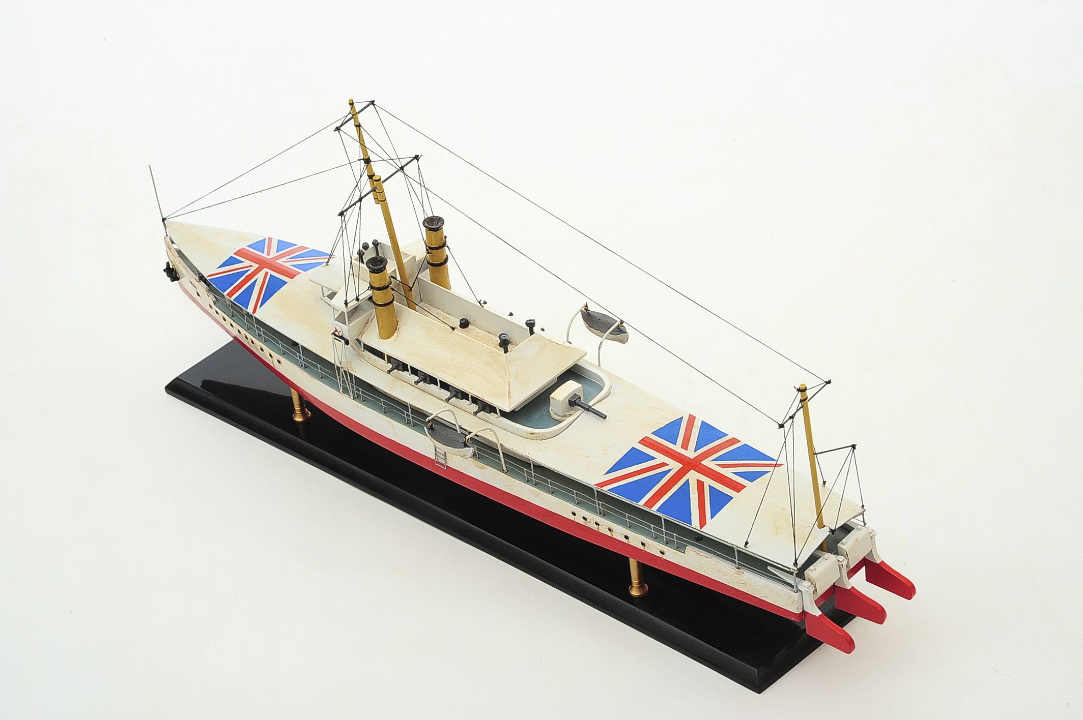 1392-6172-HMS-Cockchafer-Premier-Range
