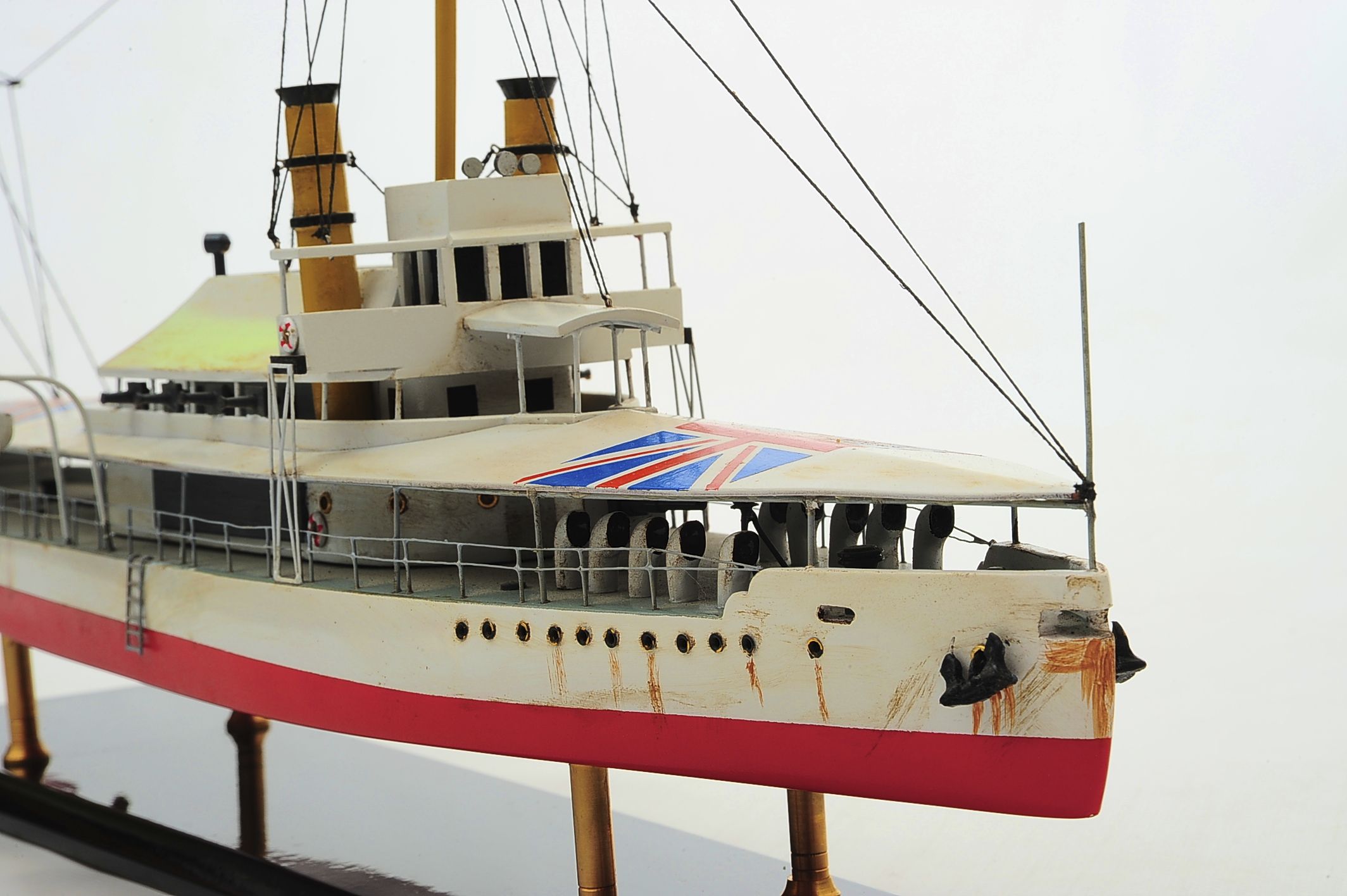 1392-6174-HMS-Cockchafer-Premier-Range