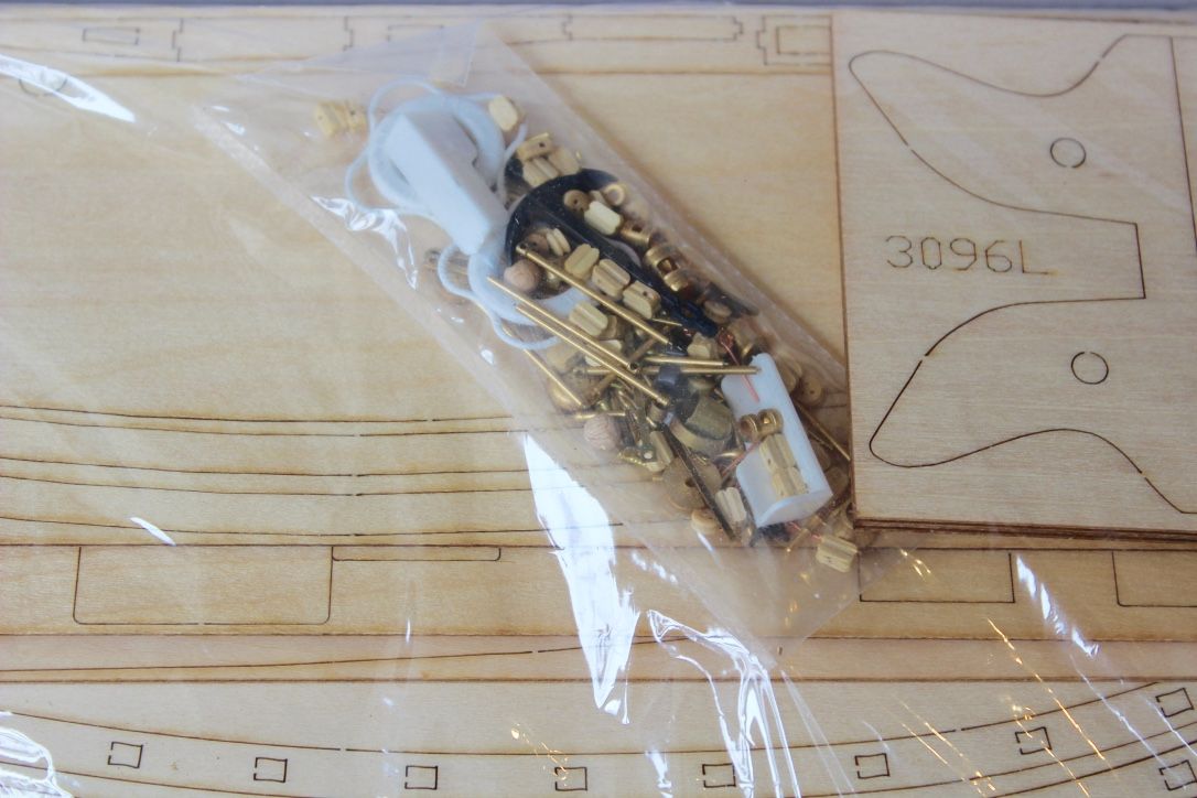 1424-7820-Colin-Archer-Model-Boat-Kit