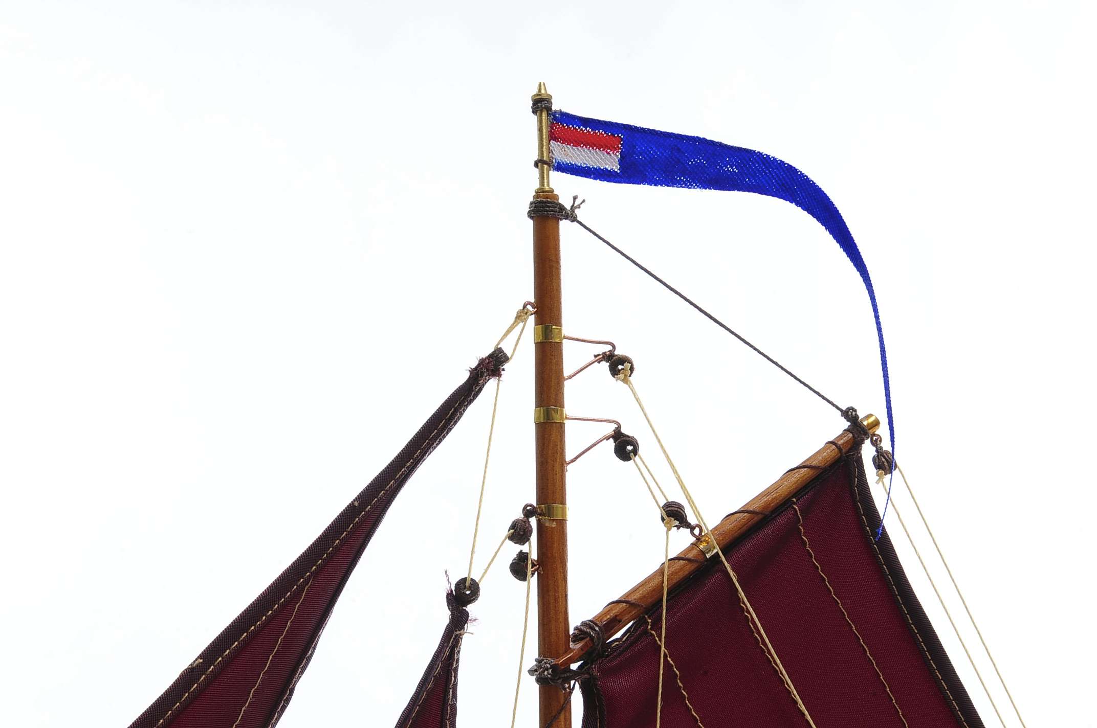 1432-4578-Dutch-Marker-Roundbow-Model-Boat