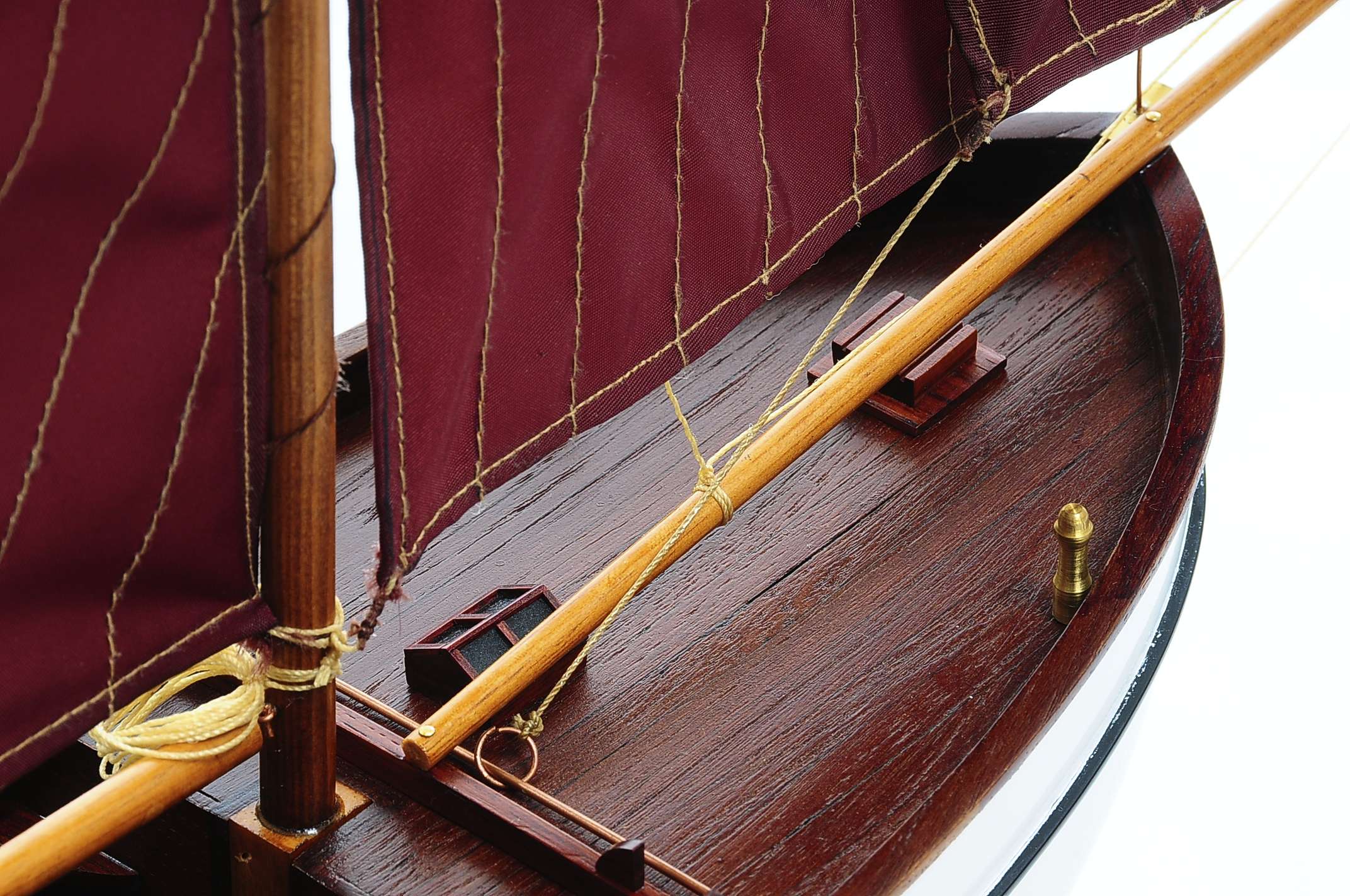 1432-4584-Dutch-Marker-Roundbow-Model-Boat