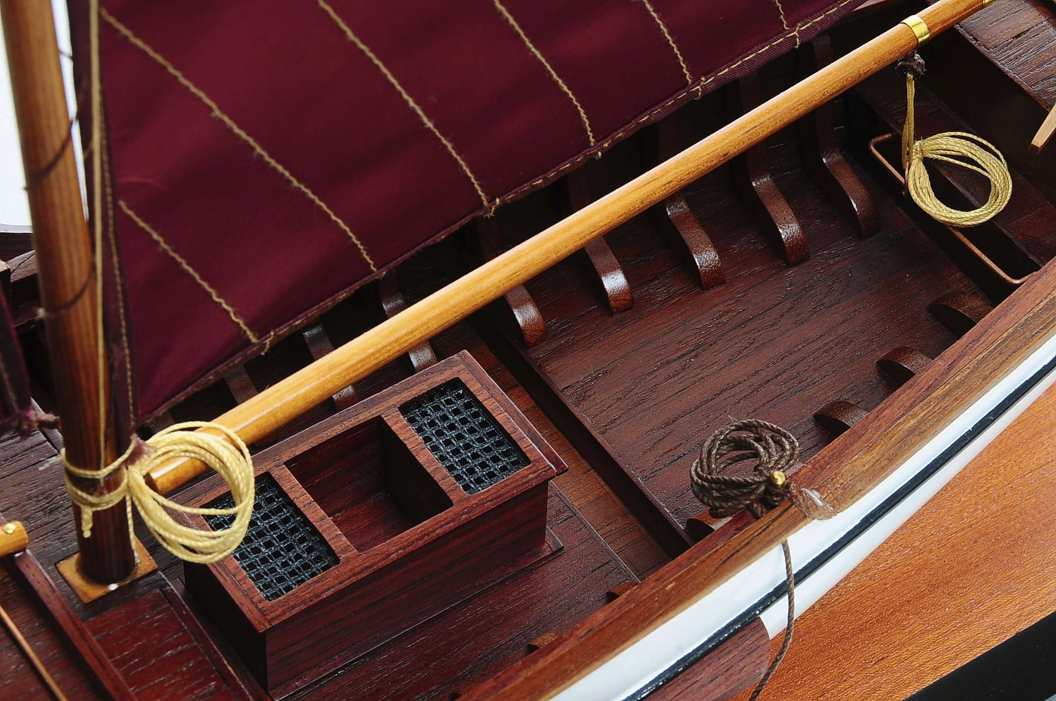 1432-4586-Dutch-Marker-Roundbow-Model-Boat