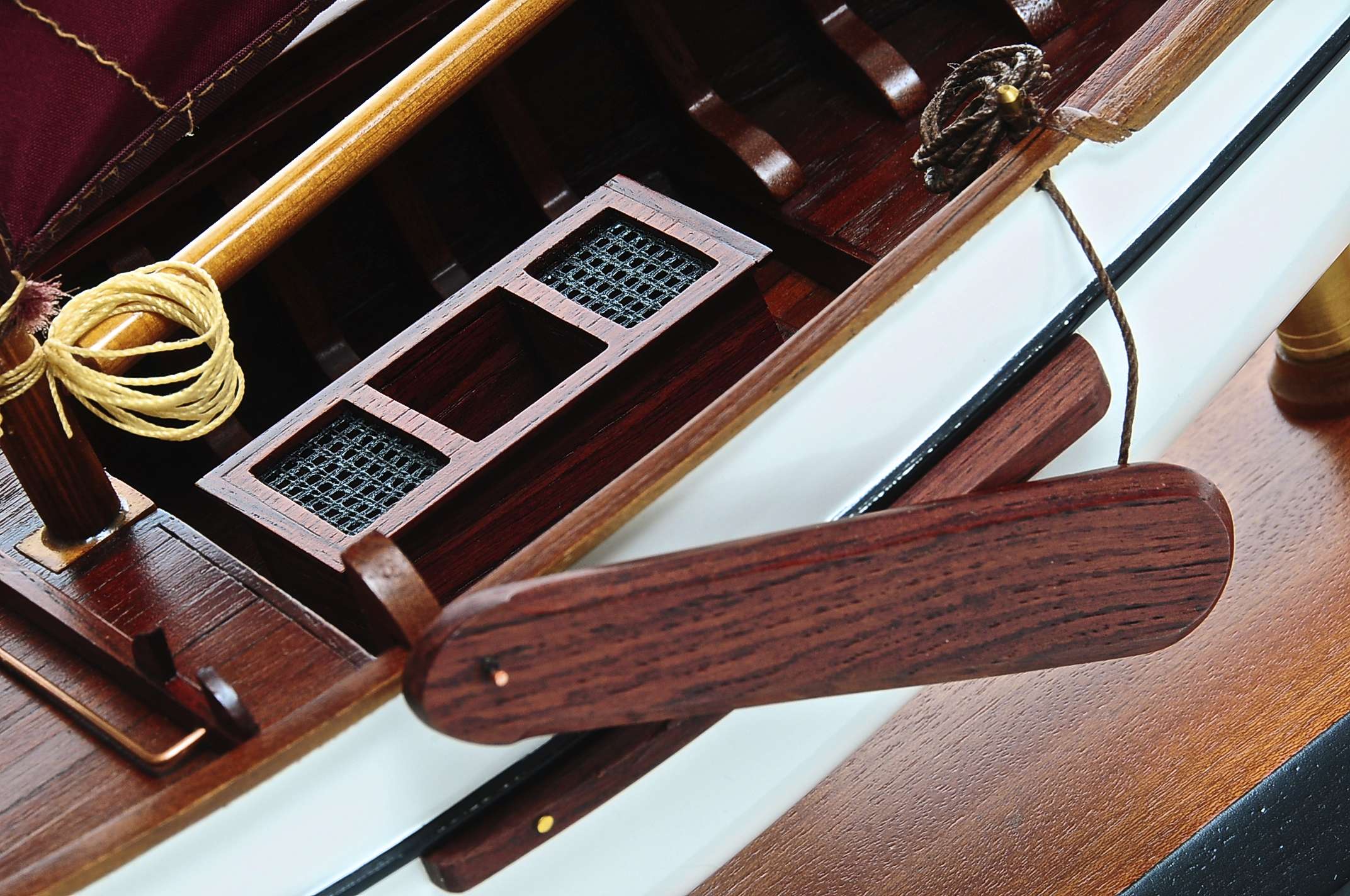 1432-4587-Dutch-Marker-Roundbow-Model-Boat