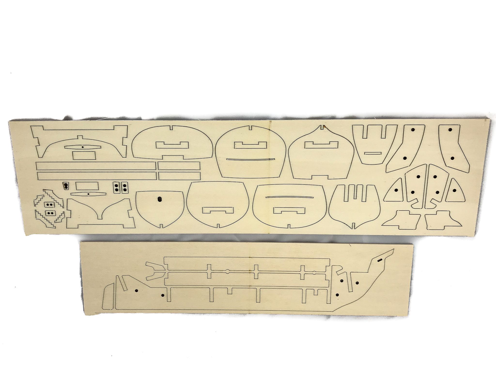 1579-12677-Black-Falcon-Mantua-Ship-Model-Kits-768
