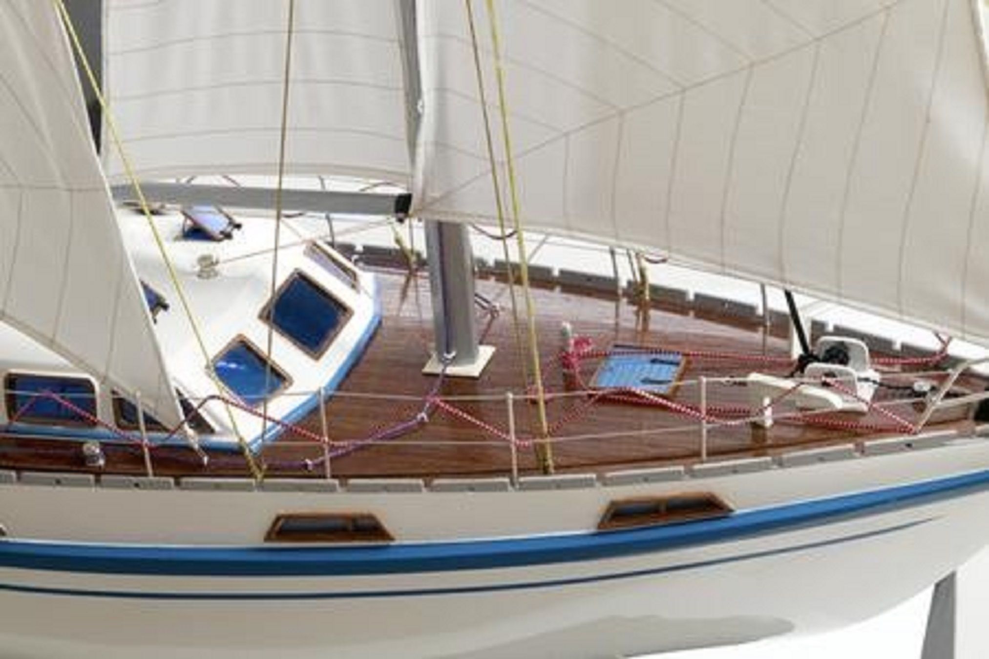164-6834-Colvic-Victor-40-model-yacht