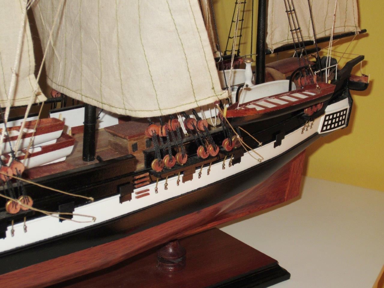 1824-10710-HMS-Beagle-Model-Ship-Standard-Range
