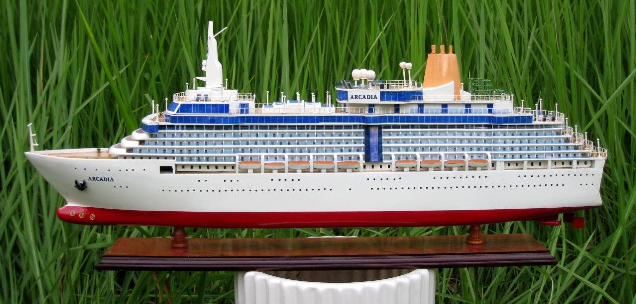 Arcadia Wooden Display Ship Model - GN