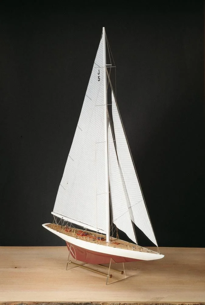 Rainbow Yacht Model Boat Kit - Amati