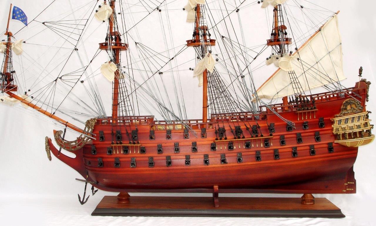 Le Furieux Display Ship Model - GN