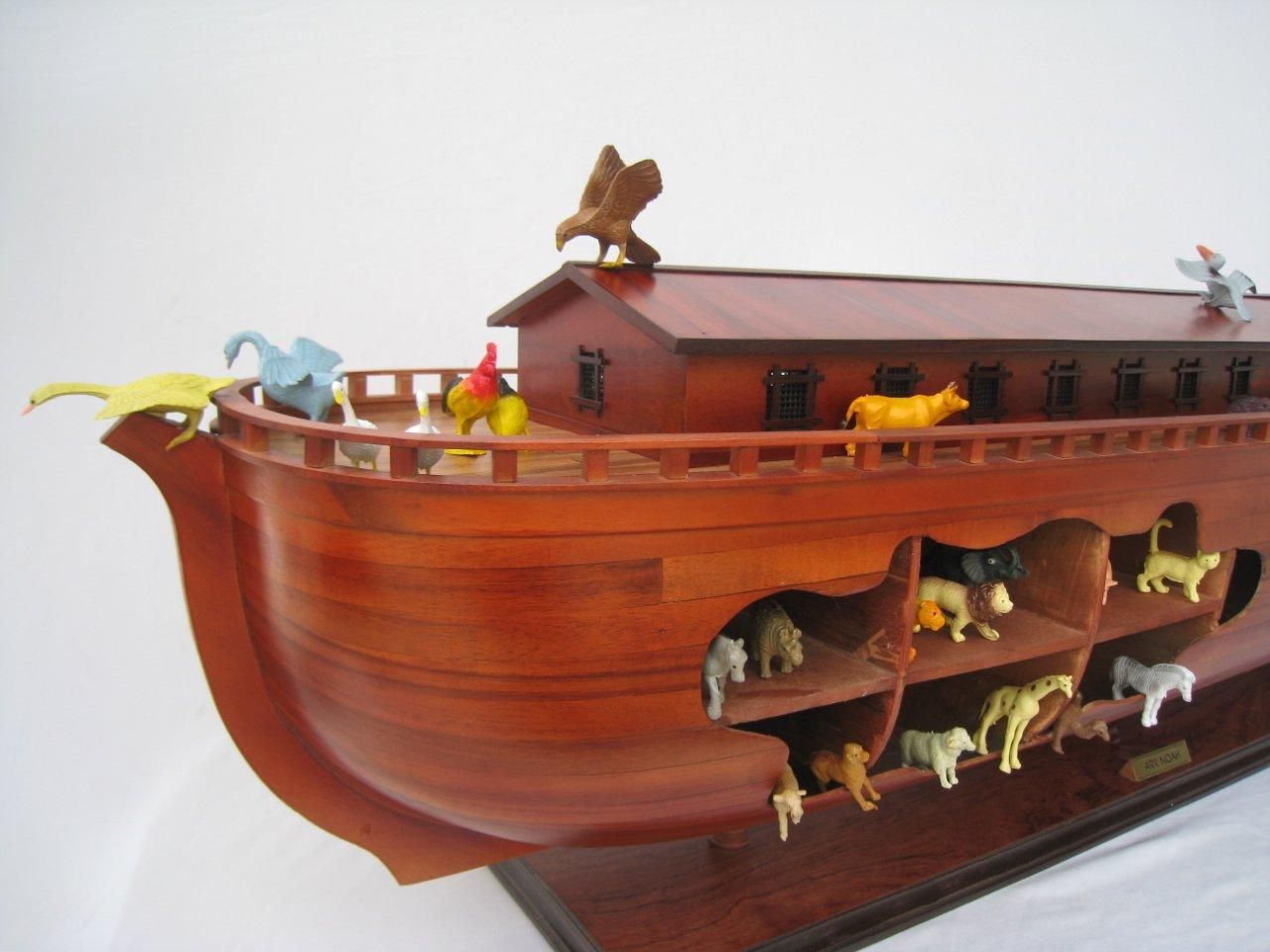 2043-12576-Noahs-Ark-Model-Boat