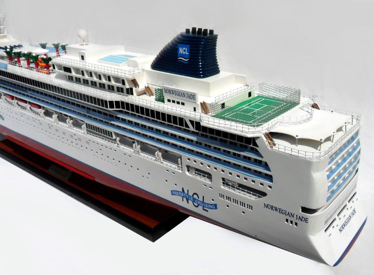 2081-12352-Norwegian-Jade-Wooden-Model-Ship