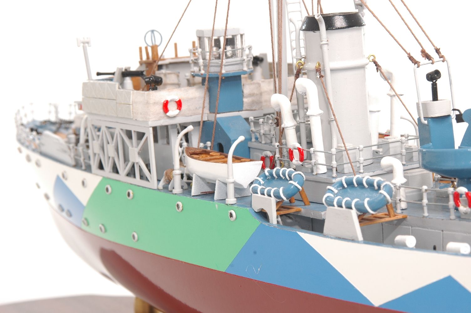 473-8730-Montbretia-Model-War-Ship