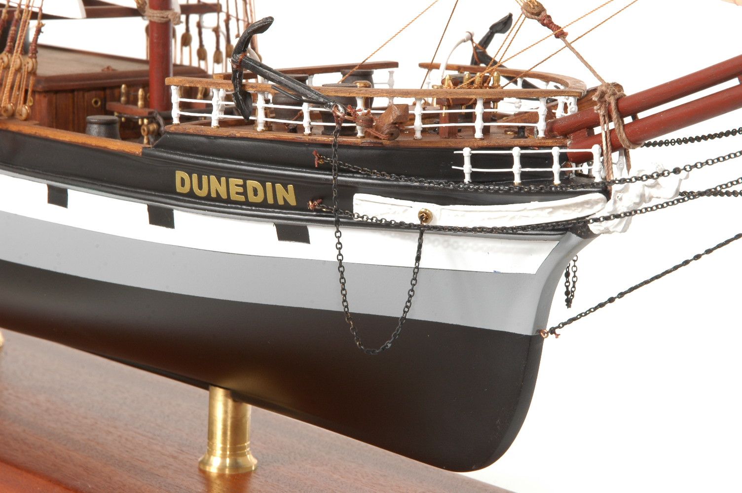 573-7234-Dunedin-Model-Ship-Premier-Range