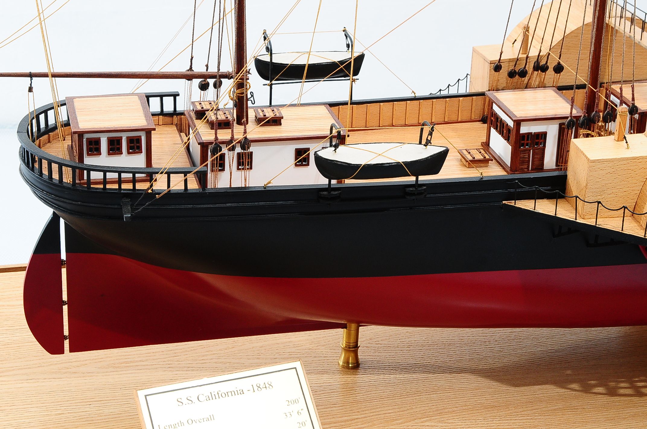 668-8646-California-Model-Ship-Premier-Range
