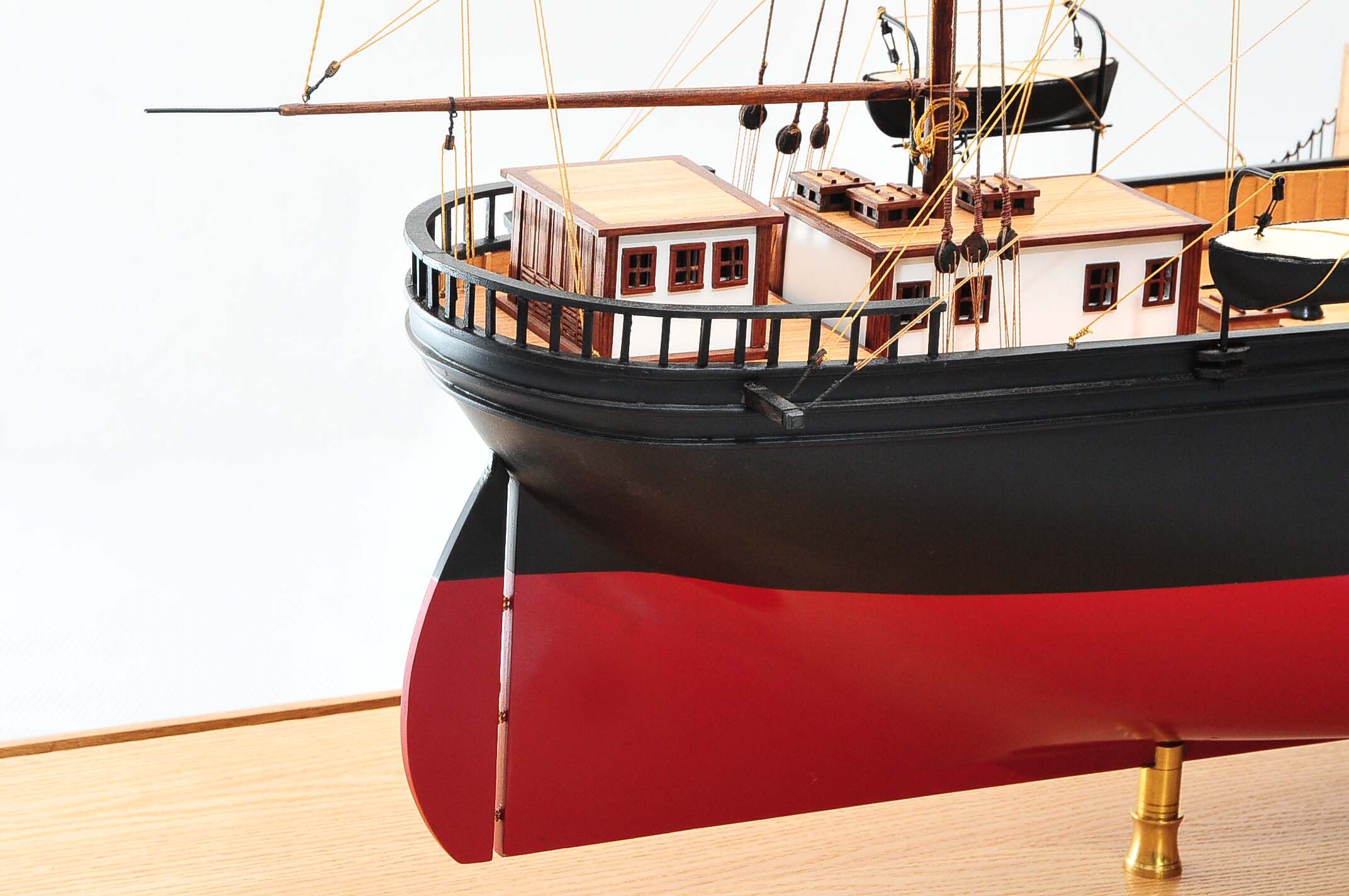 668-8658-California-Model-Ship-Premier-Range