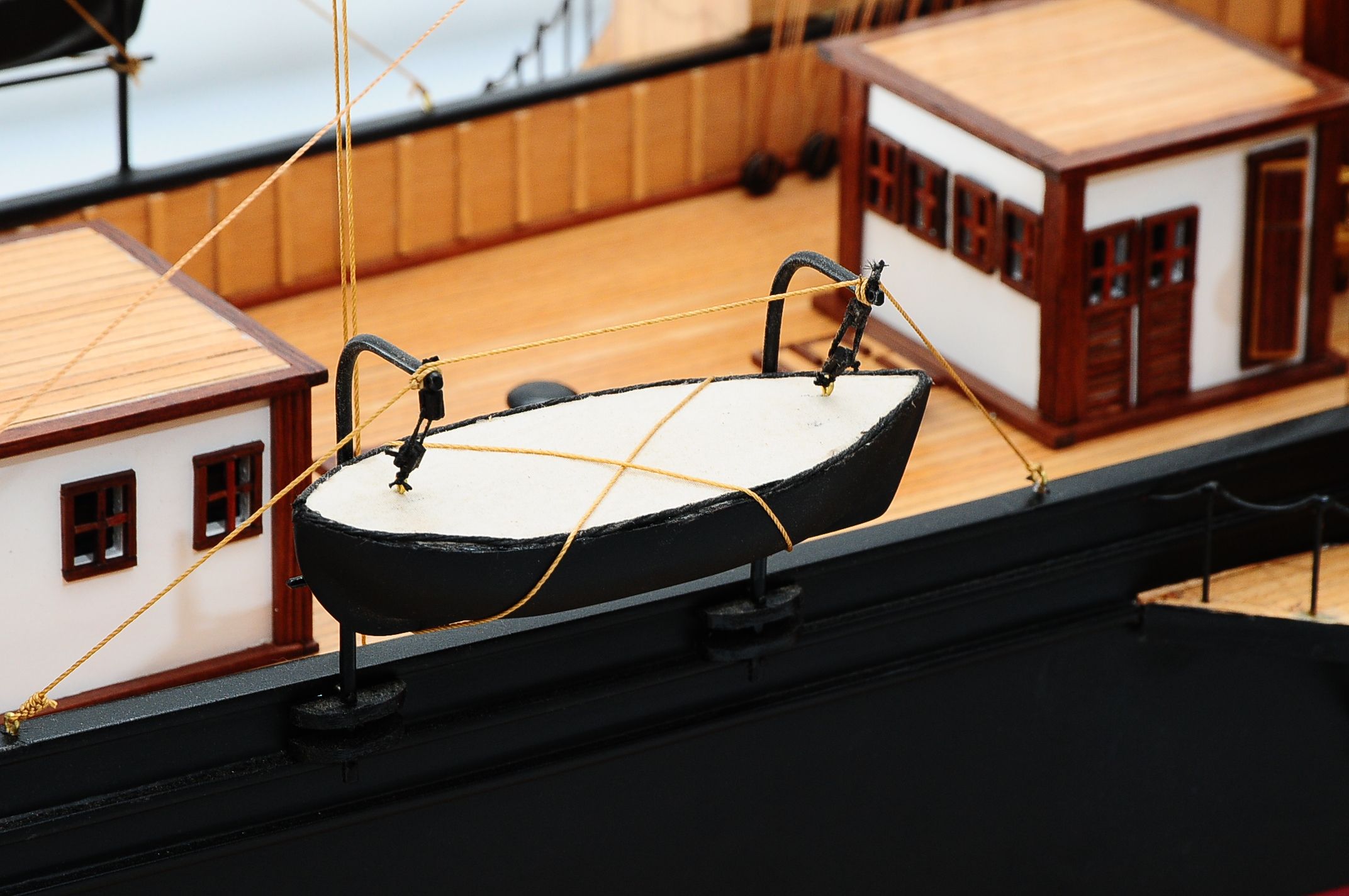 668-8661-California-Model-Ship-Premier-Range