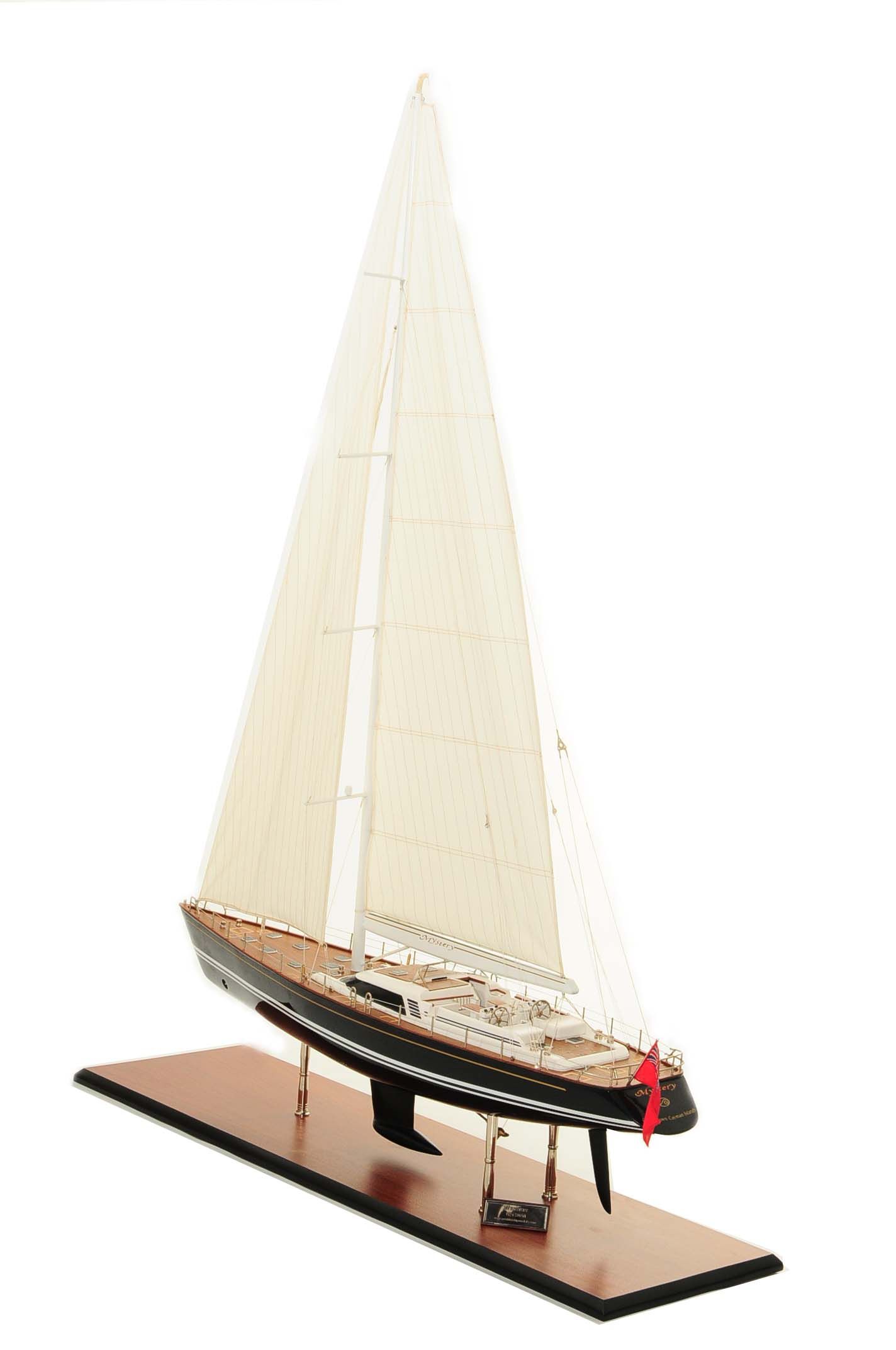 709-6072-Mystery-Model-Yacht