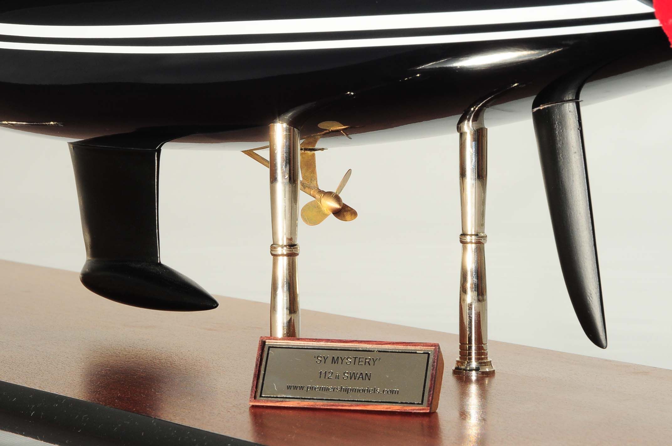 709-6084-Mystery-Model-Yacht
