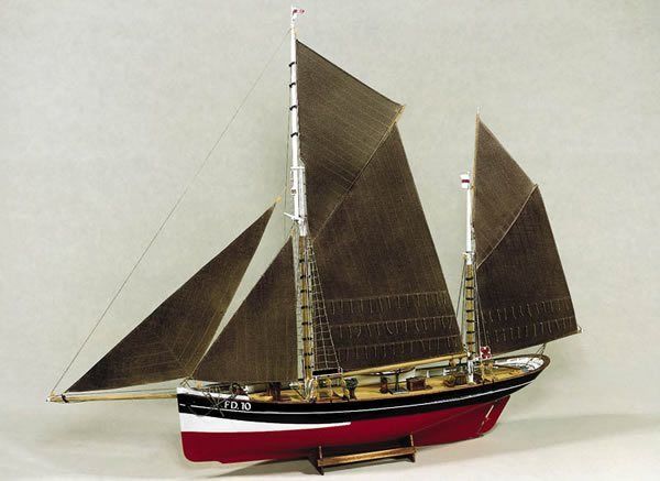 783-7972-FD-10-Yawl-Model-Boat-Kit