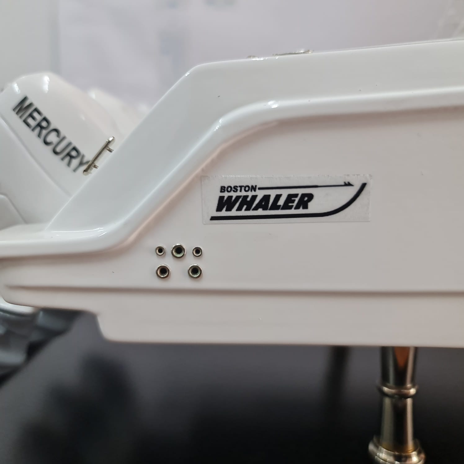 Boston-Whaler-420-2