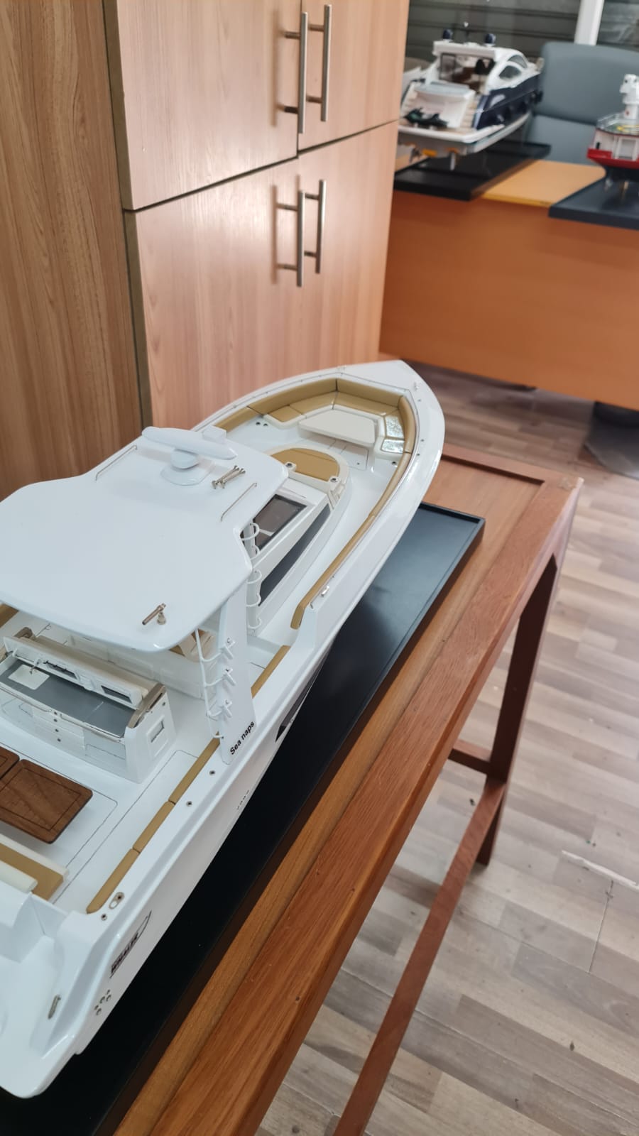 Boston-Whaler-420-22