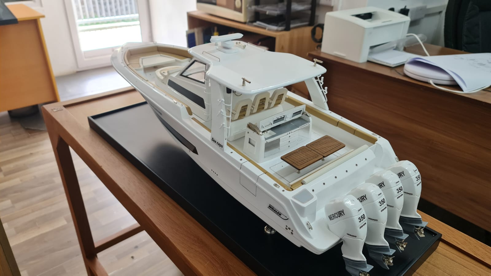 Boston-Whaler-420-7