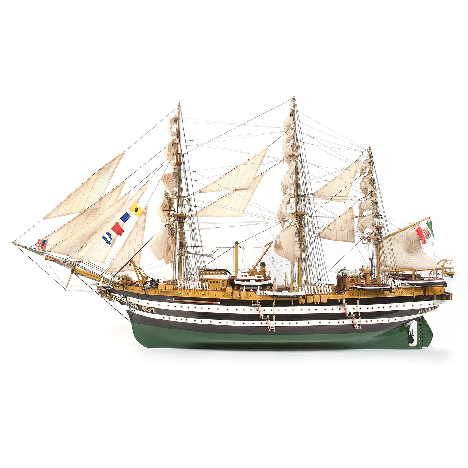 OcCre_Maqueta_demadera_barco_amerigo_vespucci_1_100_velas_babor