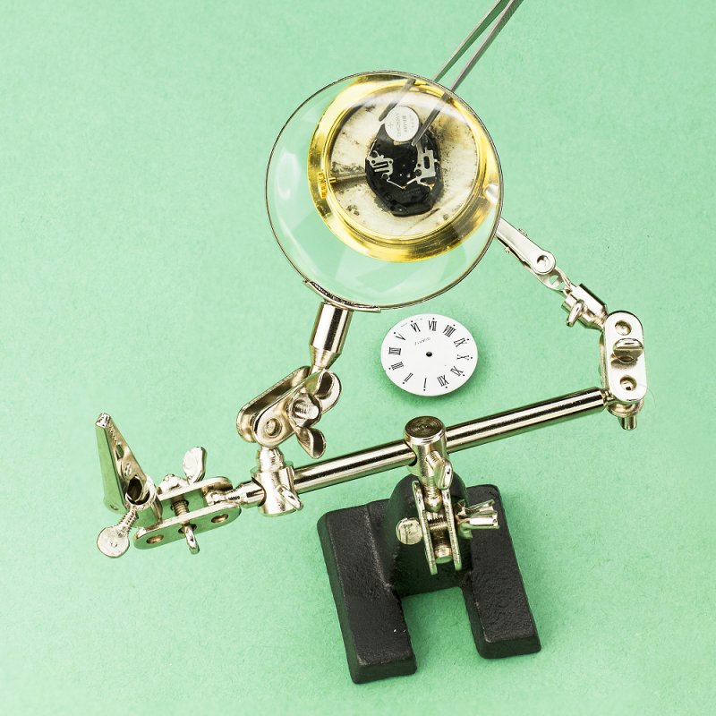zoom_Helping_Hands__Glass_Magnifier_3