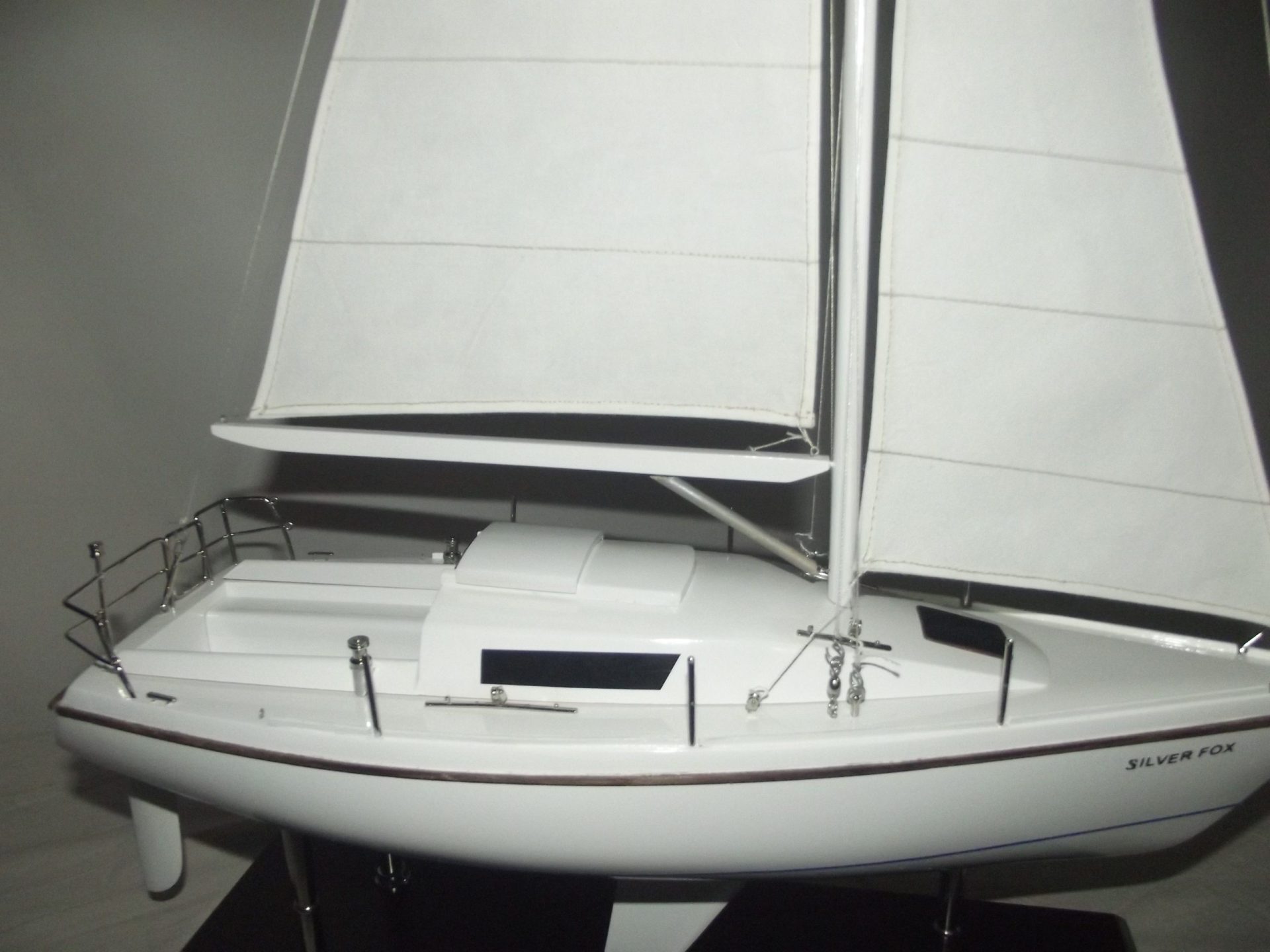 1688-9543-Silver-Fox-Laser-28-Sailing-Boat-scaled