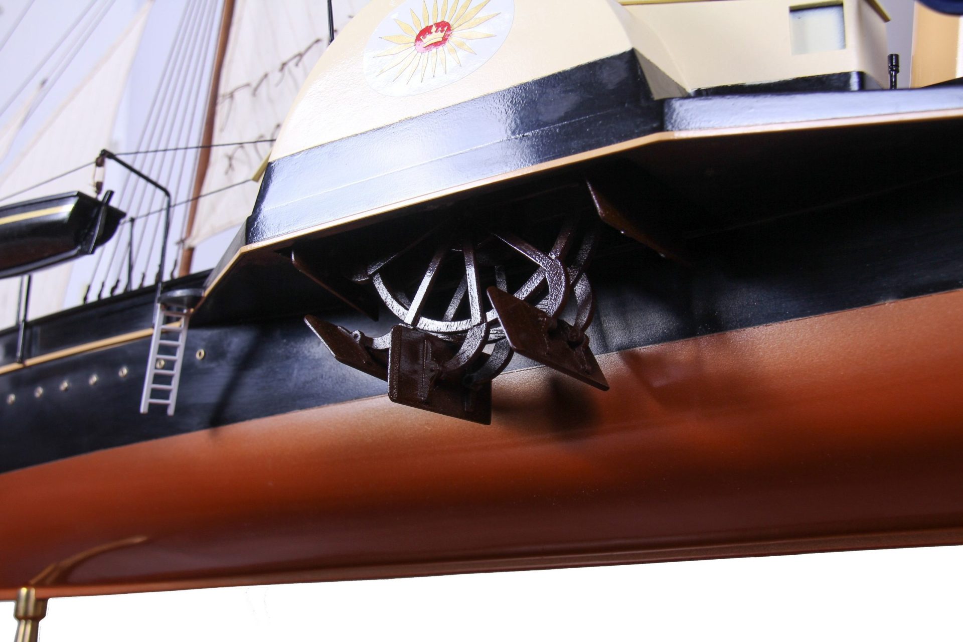 1689-9550-Royal-Yacht-HMS-Alberta-scaled