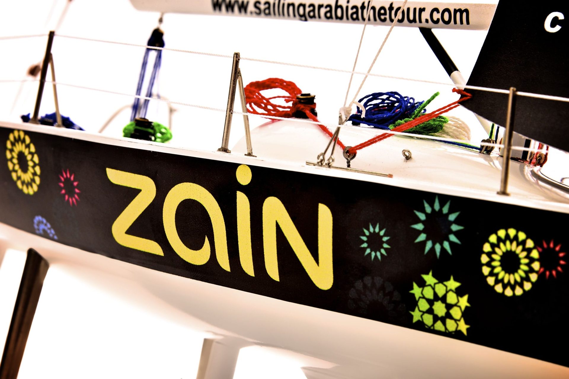 1801-10531-Farr-Racing-Yacht-Custom-Model-scaled
