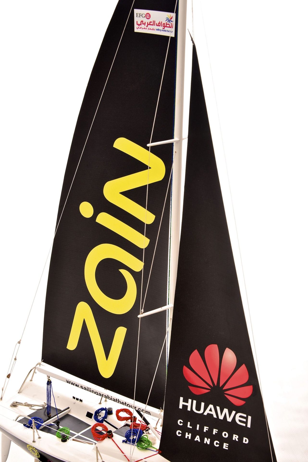 1801-10532-Farr-Racing-Yacht-Custom-Model-scaled
