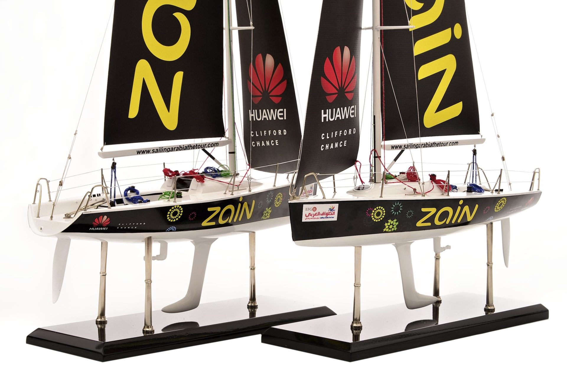 1801-10546-Farr-Racing-Yacht-Custom-Model-scaled