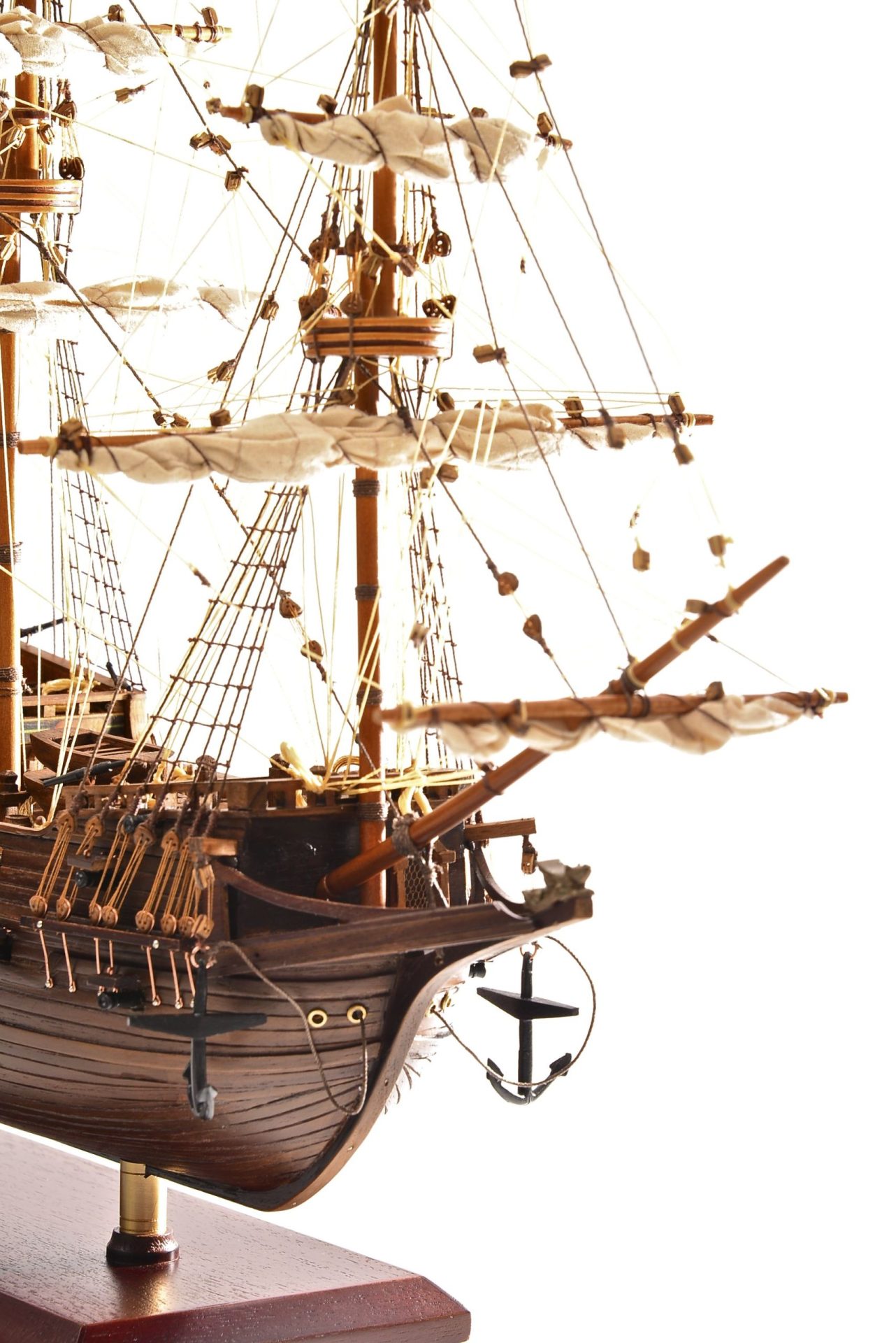 1803-10774-Hms-Revenge-Model-Ship-scaled