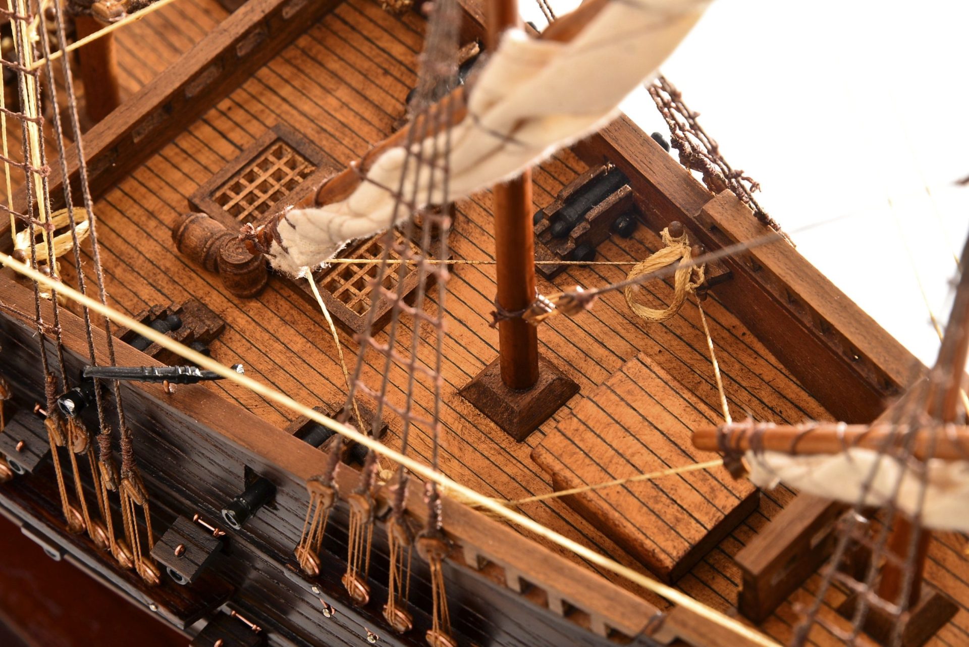1803-10787-Hms-Revenge-Model-Ship-scaled