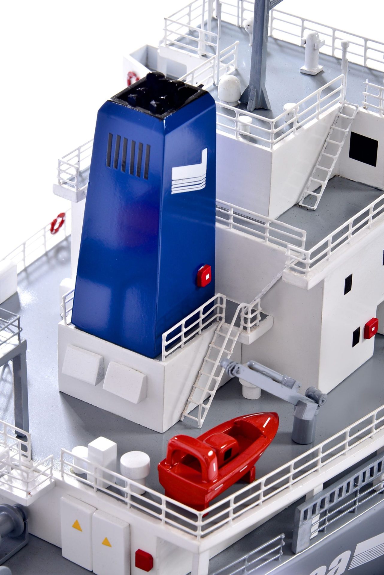 2474-14131-Seaven-Luck-Model-Ship-scaled