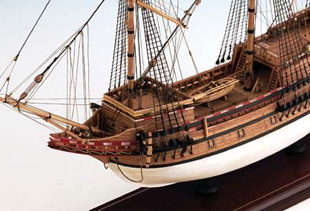 363-7935-Mayflower-Model-Ship-Kit
