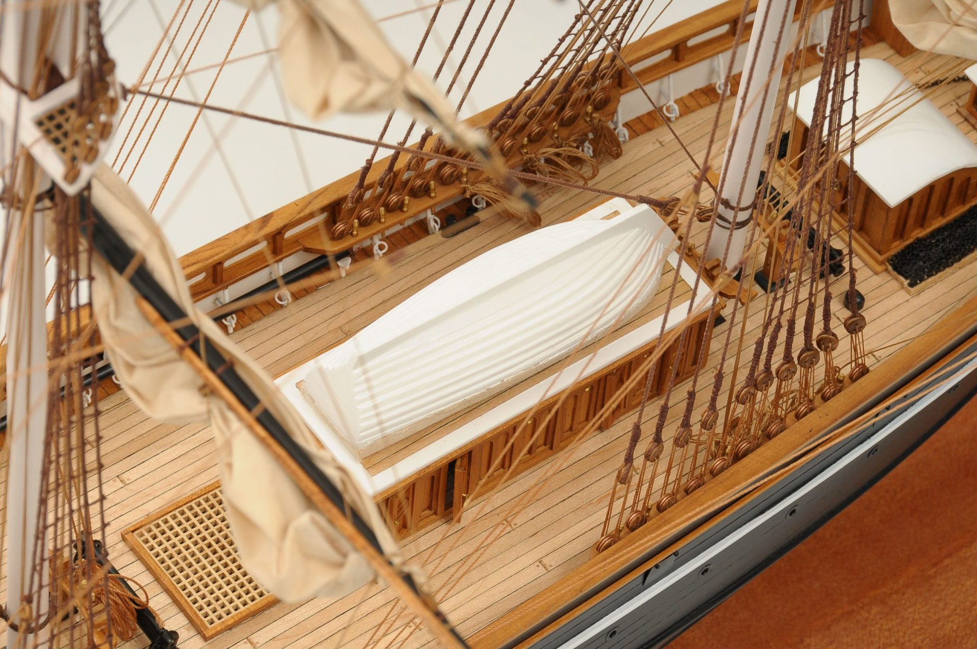 553-8671-Cutty-Sark-model-ship-Premier-Range-scaled