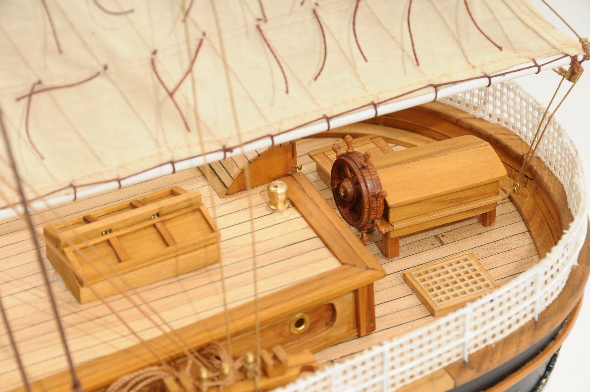 553-8674-Cutty-Sark-model-ship-Premier-Range-scaled